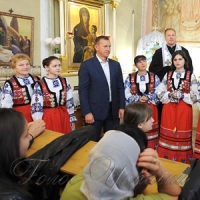 А вишиванки до лиця