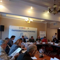 Комунікація законодавчої та виконавчої влади має бути краща