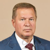МВС без юристів — кому це вигідно? Турбота про поглиблення правової освіти, про підняття професіоналізму,  престижу професії юриста — це чергові солодкі гасла, за якими суто меркантильні інтереси
