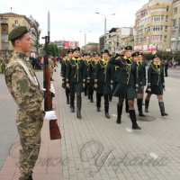 До Дня захисника України в Івано-Франківську відбувся парад учнівської молоді