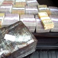 Конвертцентр із кілограмом... золота