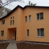 Багатодітній родині — котедж від доброчинців