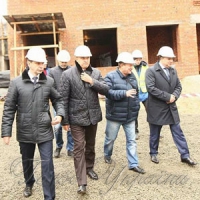 Навесні запрацює лінійний прискорювач
