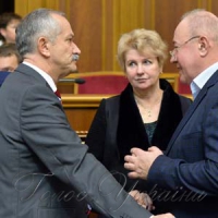 Різдво відзначатимемо двічі, а 2 травня стане робочим днем