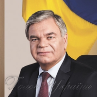 Василь КРЕМЕНЬ: «Провідні країни у практику впроваджують  лише десять відсотків від усіх наукових проектів.  Але вони забезпечують динамічне зростання економіки!»