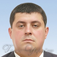 Організував за власні кошти перегляд кінострічки