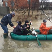 Закарпаття: велика вода поволі спадає