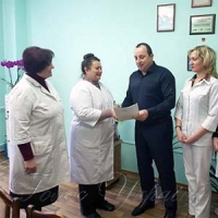 Молодих лікарів приваблюють квартирами
