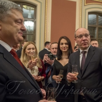 Спільно з міжнародною проукраїнською коаліцією  маємо примусити РФ виконувати Мінські угоди