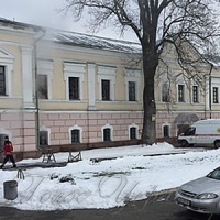 Київський Музей  Івана Гончара —  в окропі
