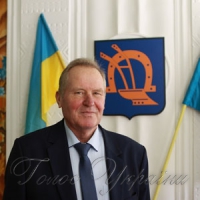 Лікареві, який переїде до Макіївської ОТГ,  пропонують квартиру і землю