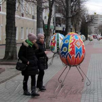 Із найдавнішими  сакральними знаками