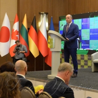 Україна боронить свободу та демократію всієї планети