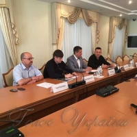 Законотворці працюють над визначенням антикорупційної стратегії