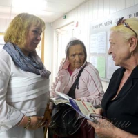 Як реінтегрувати бабусь у громадське життя?