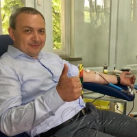 Керівники Рівненщини здали кров