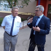 Для тимчасово незайнятих - дохід, а для влади - розв’язання проблем