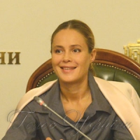 Рада матерів закликає стати на захист дитинства