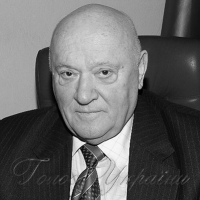 Вітання президенту Університету «Україна»...