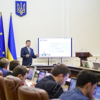 Уряд розглянув звіт за перше півріччя та прогноз на 2019-2021 роки