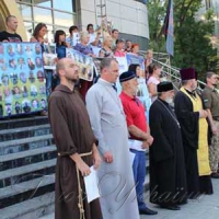 Свободу полоненим!
