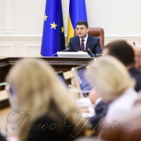 В’язням Кремля  виділять  по сто тисяч гривень