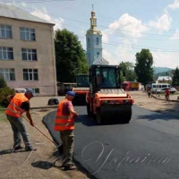 Майже повсюдно тривають роботи