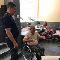 Протезисти тікають з країни