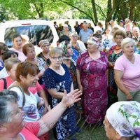 Через закриття відділень готові перекривати трасу