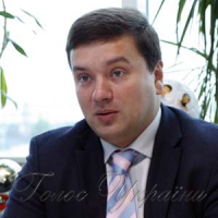 Розробляє план розвитку зони відчуження