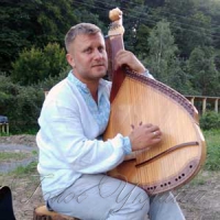 «Іду по світу я степами, дніпровими берегами...»