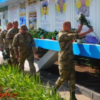 Відкрили пам’ятний стенд загиблим в АТО