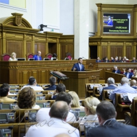 Прем’єр закликав до конструктивної взаємодії урядовців і народних обранців