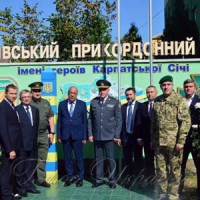 Вручили стрічку «імені героїв Карпатської Січі»
