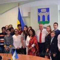 Міського голову запросили  до індійської школи
