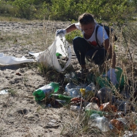 Пластикове сміття школярі «обміняли» на морозиво