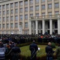 Облрада вимагає зупинити поштове свавілля