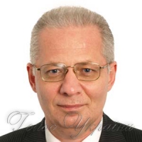 Наче мачуха. Уряд ігнорує Закон «Про закордонних українців»!