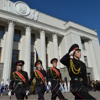 Життя — Вітчизні, честь — нікому!