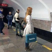 СІМ МІШКІВ ГРЕЧАНОЇ ВОВНИ