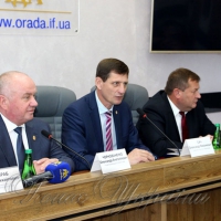 Підписали Меморандум про міжрегіональну співпрацю  між Прикарпаттям та Кіровоградщиною