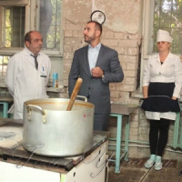 Головна проблема для лікарів —  це низька зарплата
