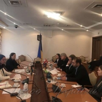 Важливо й надалі дотримуватися санкційної політики