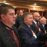 Наша історія - це зброя