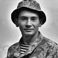 Батько йде воювати за сина