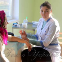 Лікарні будуємо. Хто в них працюватиме?