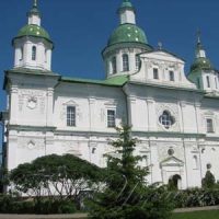 Українська церква і московські міфи