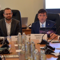 Як підвищити роль апарату в законодавчій роботі