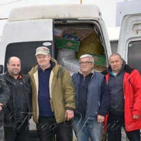 Передали на передову голубці, солодощі та яблука