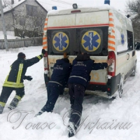 Синоптики попереджають про хуртовини і штормовий вітер